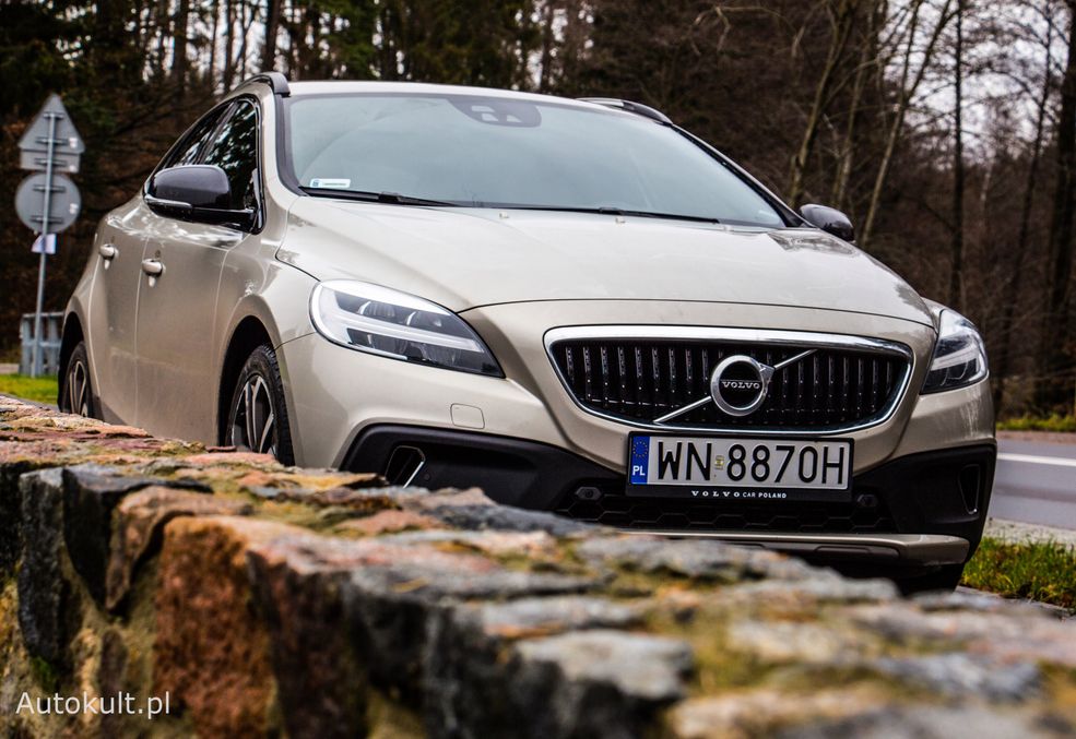 Volvo V40 Cross Country T5 AWD Summum test, opinia