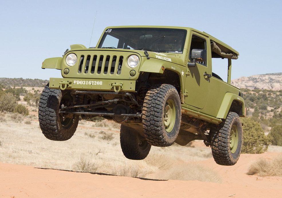 Jeep Wrangler (fot. hd-car-wallpapers.info)