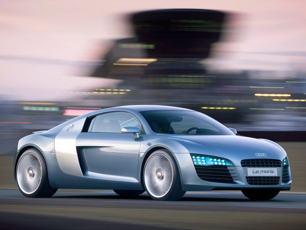 Na głęboką wodę został rzucony Kamil Łabanowicz. Już na początku swojej kariery trafił on do zespołu projektującego koncepcyjny model Audi Le Mans.