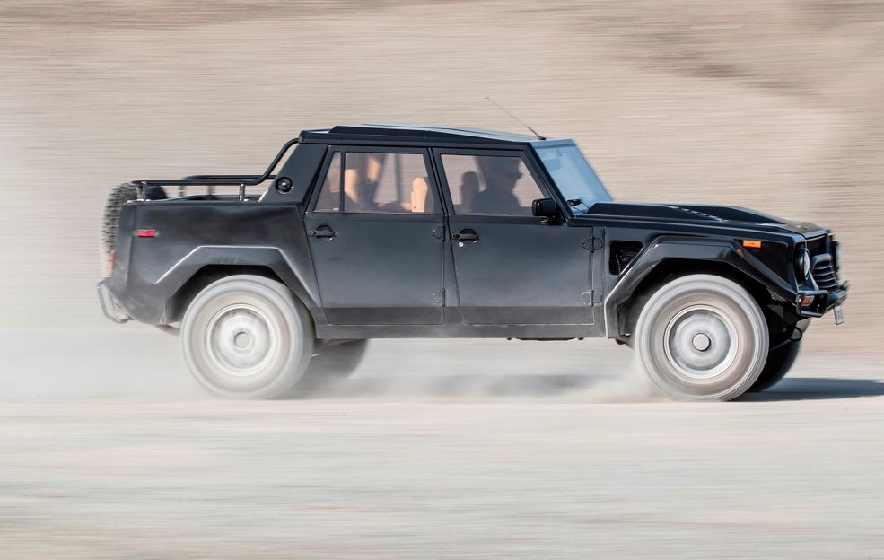 Lamborghini LM002