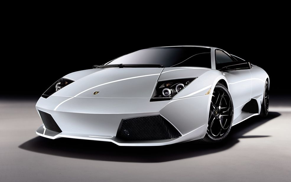 Giorgio Sanna w teście przeprowadzonym wspólnie przez Autobild i Lamborghini w modelu Murciélago LP640 pokonał Zielone Piekło w 7:40.