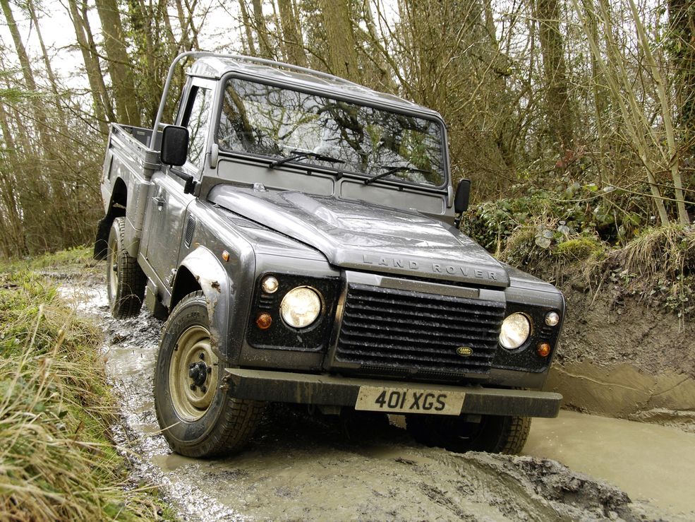 Land Rover Defender 110 High Capacity Pickup UK-spec (2007)