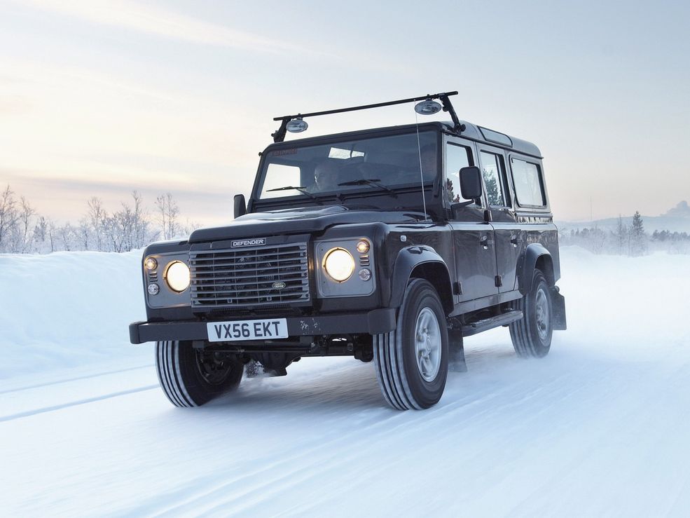 Land Rover Defender 110 Station Wagon EU-spec (2007)