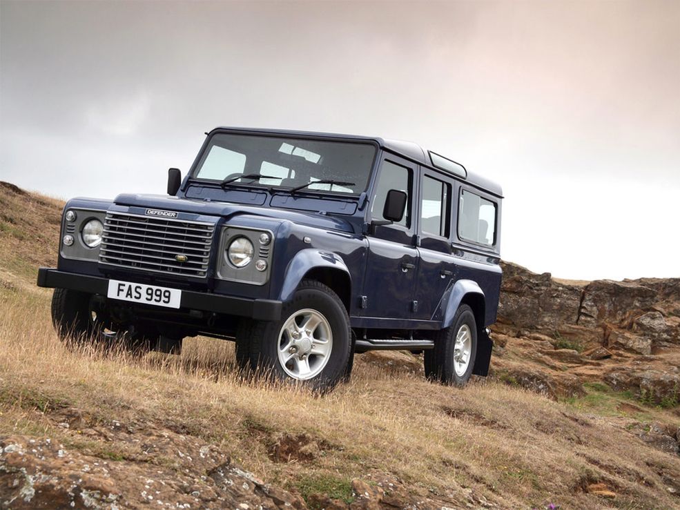 Land Rover Defender 110 Station Wagon UK-spec (1990–2007)