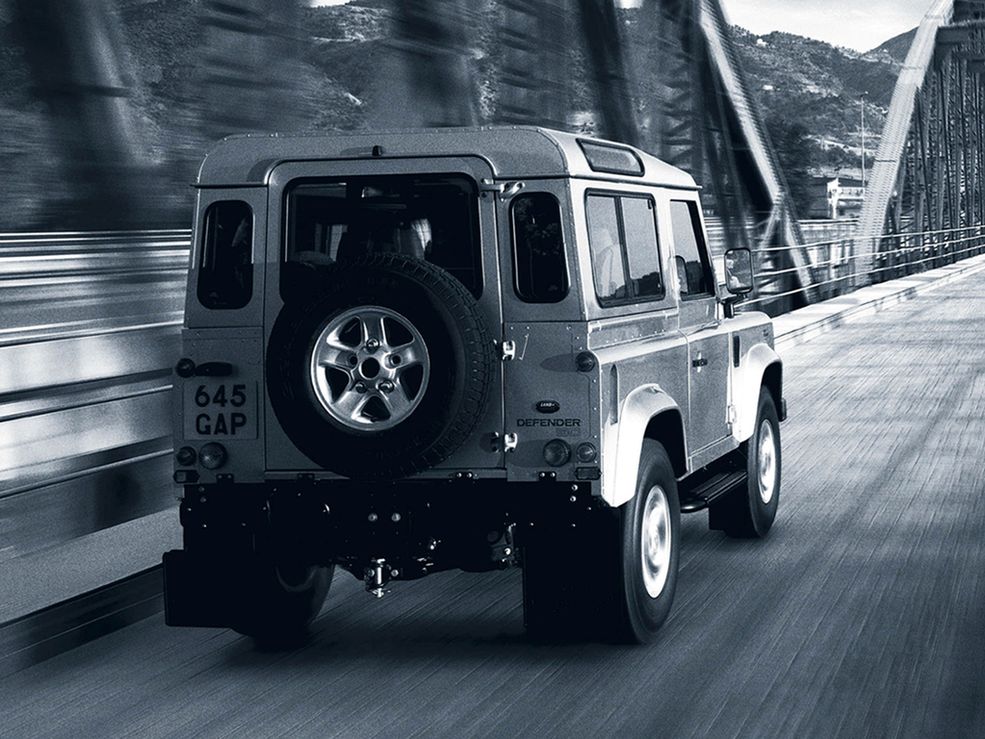 Land Rover Defender 90 Station Wagon AU-spec (1990–2007)