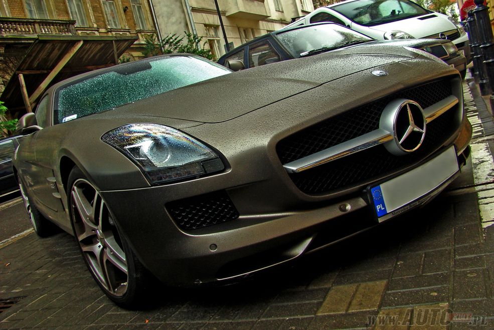 Mercedes SLS