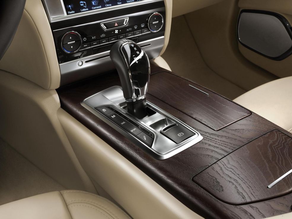 Maserati Quattroporte 2013 (3)