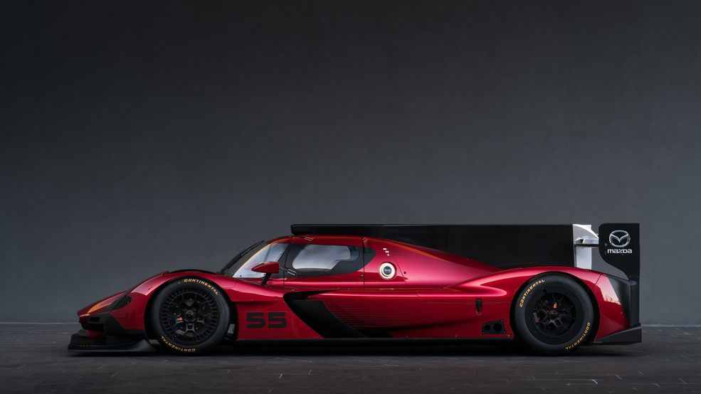 Bolid zbudowano na podwoziu Riley Mk. 30 LMP2 i wyposażono w 2-litrowy, czterocylindrowy silnik turbo MZ-2.0T zaprojektowany wspólnie z firmą AER. Jednostka osiąga moc 600 KM.