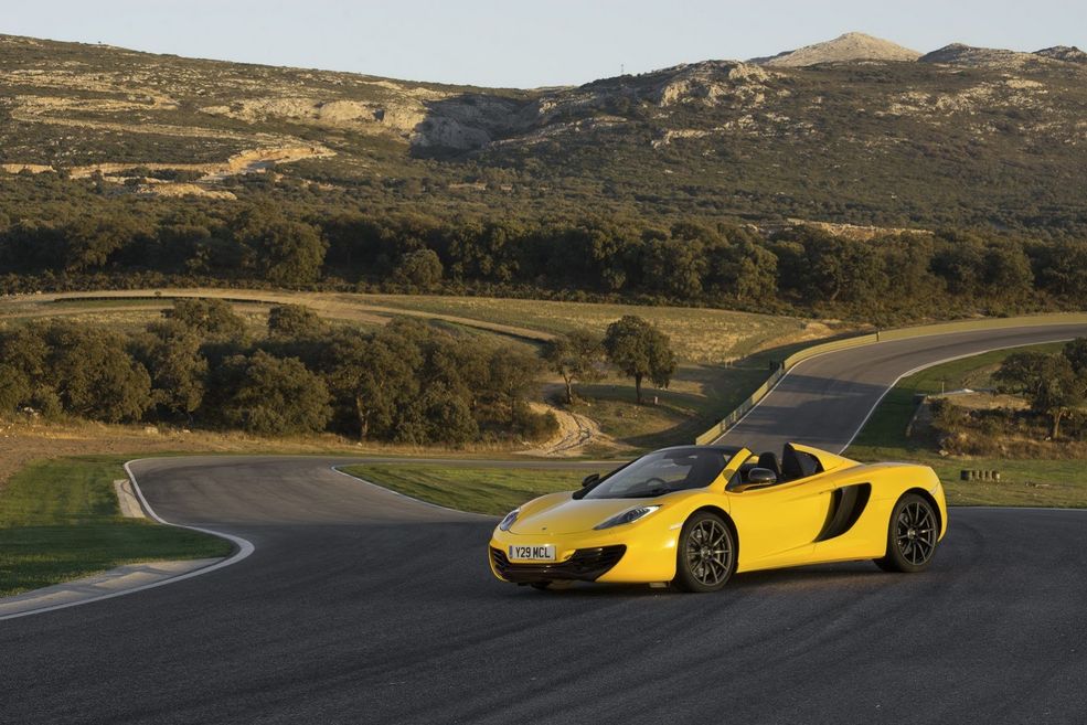 McLaren MP4-12C Spider (25)