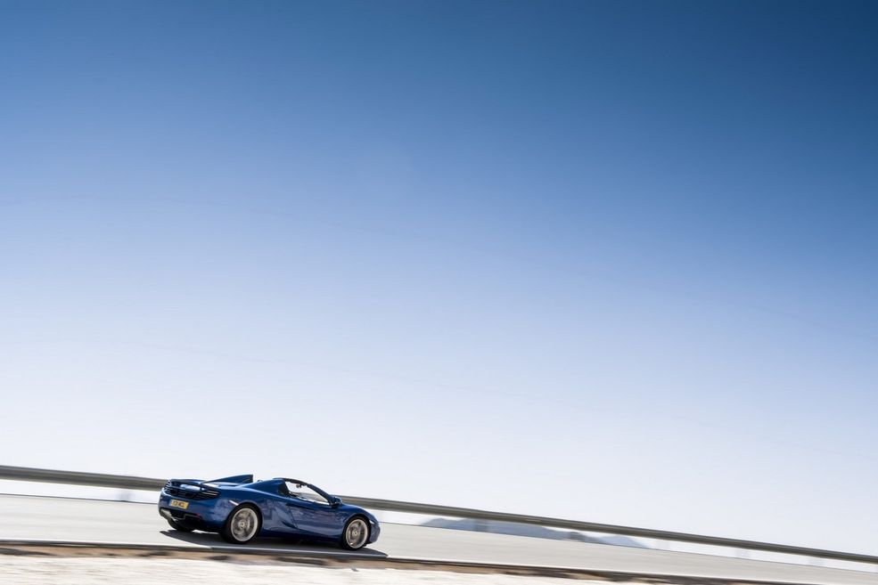 McLaren MP4-12C Spider (7)