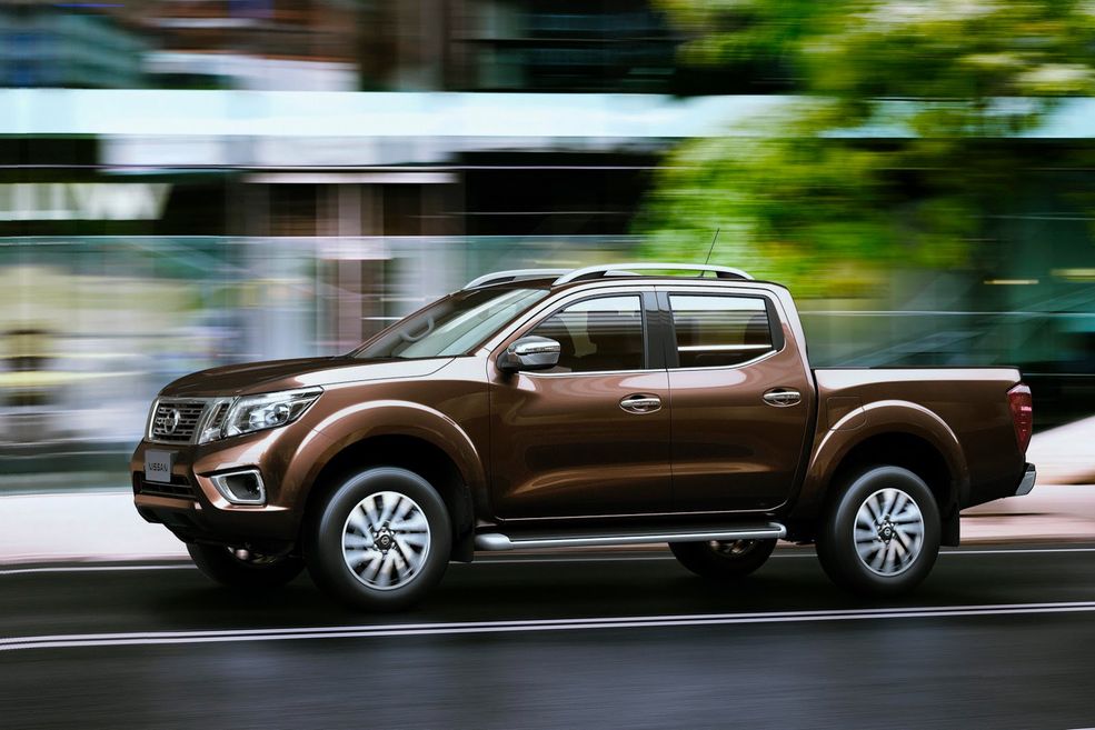 Nowy Nissan Navara obszerna galeria producenta Autokult.pl