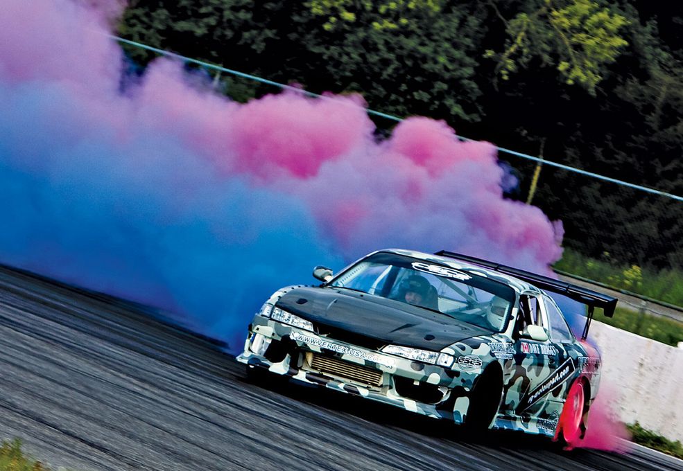 Nissan 240 SX S14 foto: image.modified.com