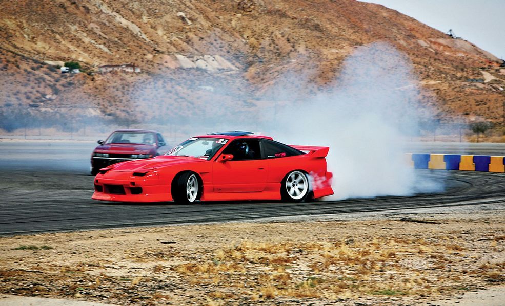 Nissan 240 SX S13 foto: image.modified.com