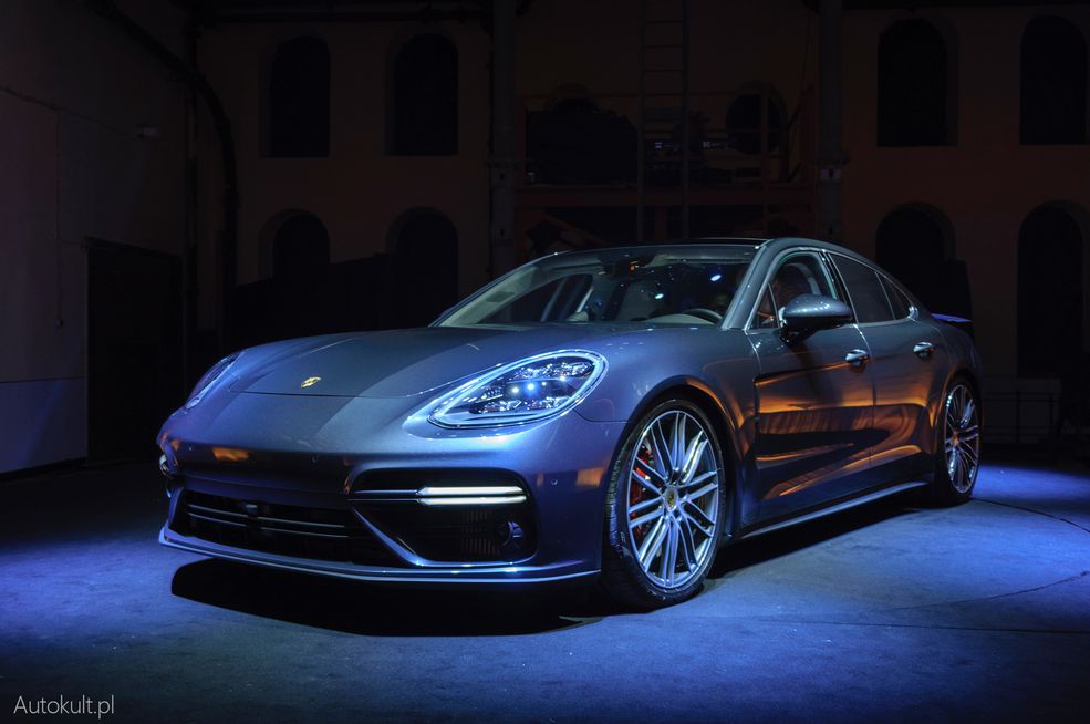 Nowe Porsche Panamera (2016) zdjęcia, wnętrze, bagażnik