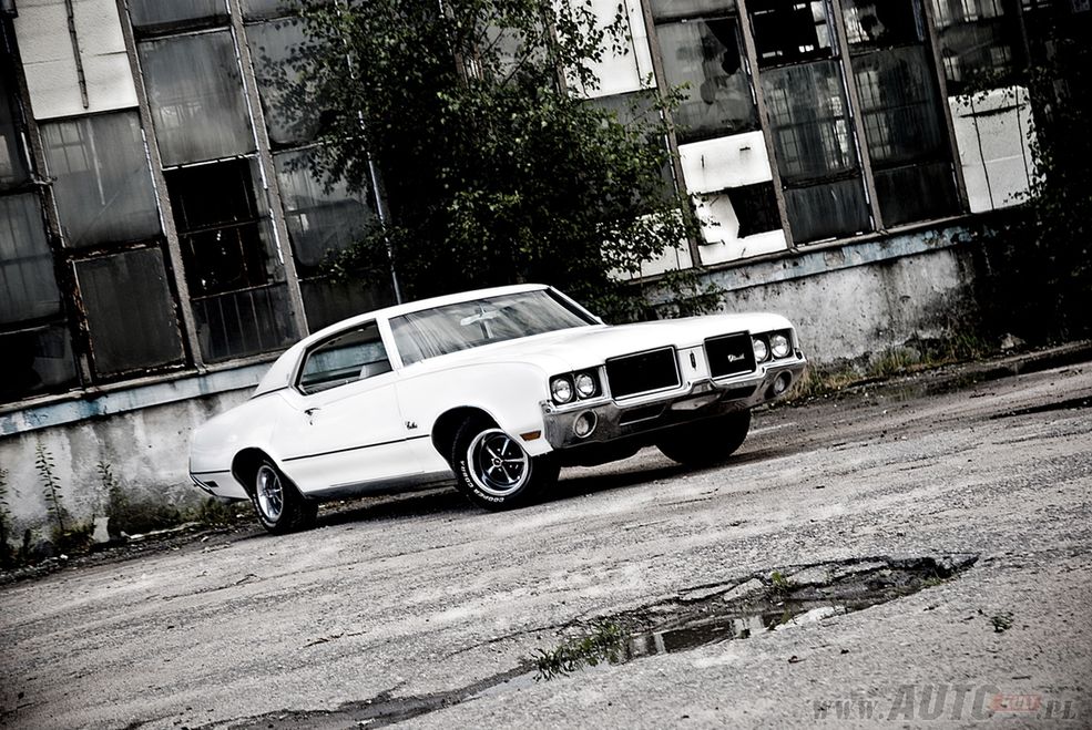 Oldsmobile Cutlass