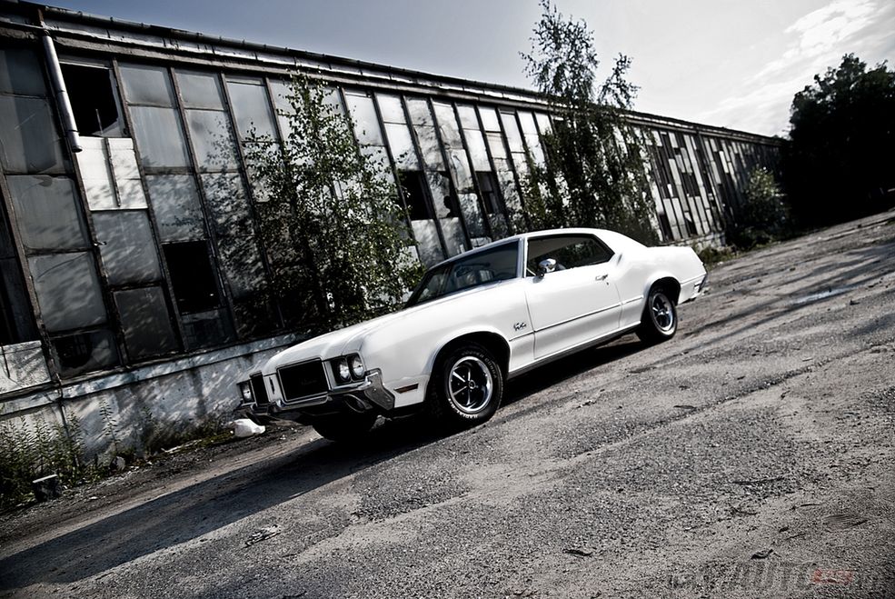 Oldsmobile Cutlass