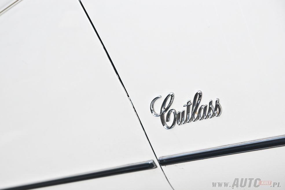 Oldsmobile Cutlass