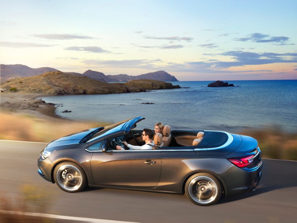 Opel Cascada (1)