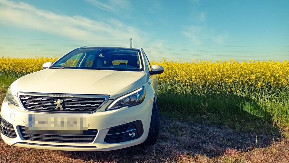 Niby kilka lat po premierze, a ten peugeot dalej prezentuje się świeżo.