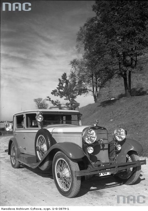 1935
Samochód marki Hispano-Suiza w Krakowie