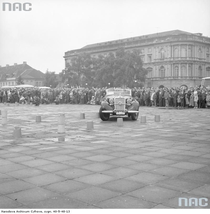II Konkurs Weteranów Szos w Warszawie
Data: 12-13.09.1970
Miejsce: Warszawa, pl. Piłsudskiego (ówcześnie pl. Zwycięstwa)