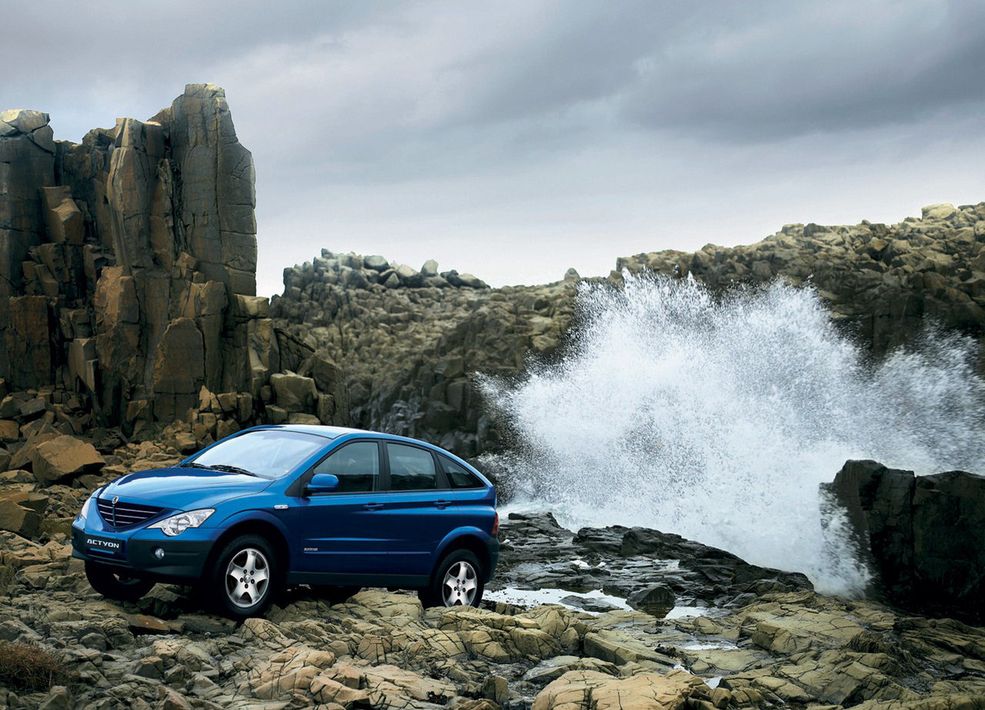 SsangYong Actyon Jak myślicie, który Coupe SUV był pierwszy SsangYoung Actyon, czy BMW X6?