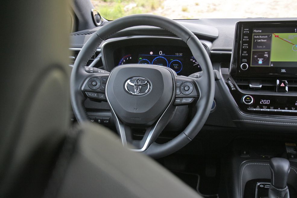 Toyota Corolla Touring Sports 2.0 Hybrid (2019) test