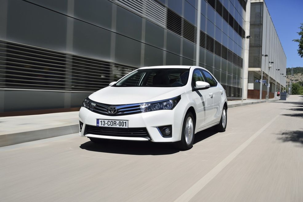 Toyota-Corolla-2