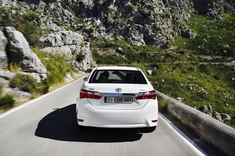 Toyota-Corolla-22