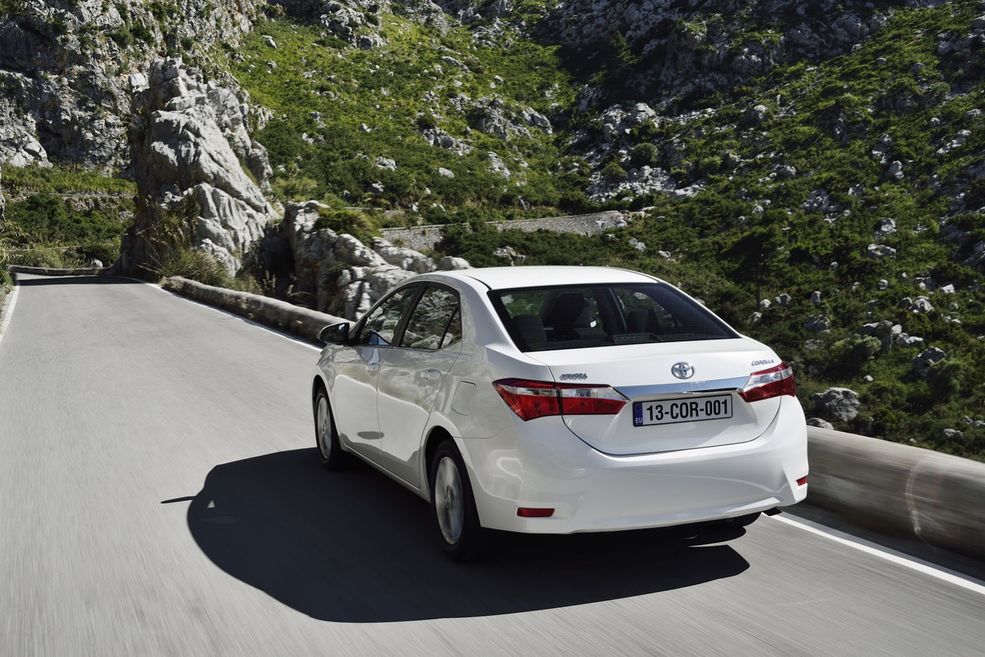 Toyota-Corolla-23