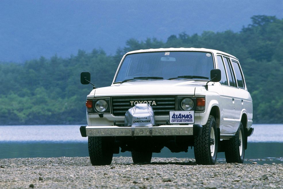 Choć Toyota Land Cruiser J6, czy jak kto woli 60, to pojazd z lat 80., do dziś jest chętnie kupowaną terenówką do wypraw. Może nie tak twarda i prosta jak J7, ale za to bardziej komfortowa. Dziś można jeszcze kupić J6 w dość dobrej cenie, ponieważ jeszcze nie jest traktowana jak zabytkowa. Powoli się to zmienia.