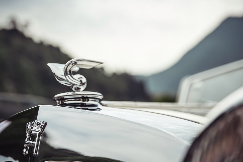 Maskota atrapy chłodnicy samochodu Horch 853 A Sportcabriolet z 1939 r.