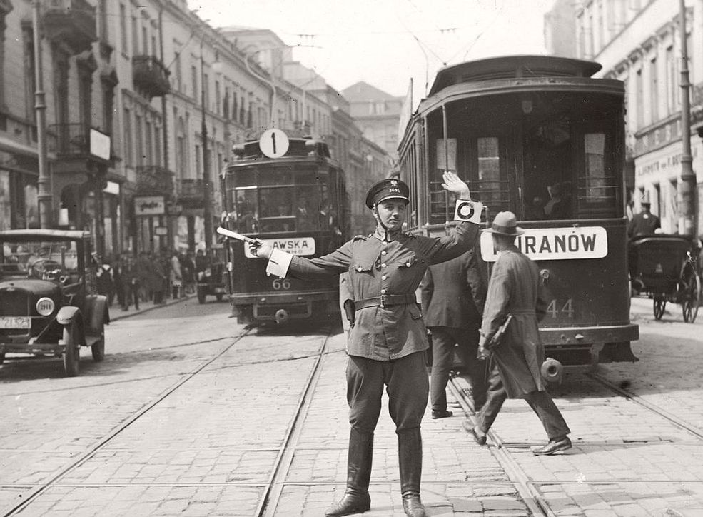 20 Lecie Międzywojenne Historia Sprawdzian Zobacz piękno dwudziestolecia międzywojennego w Polsce na zabytkowych