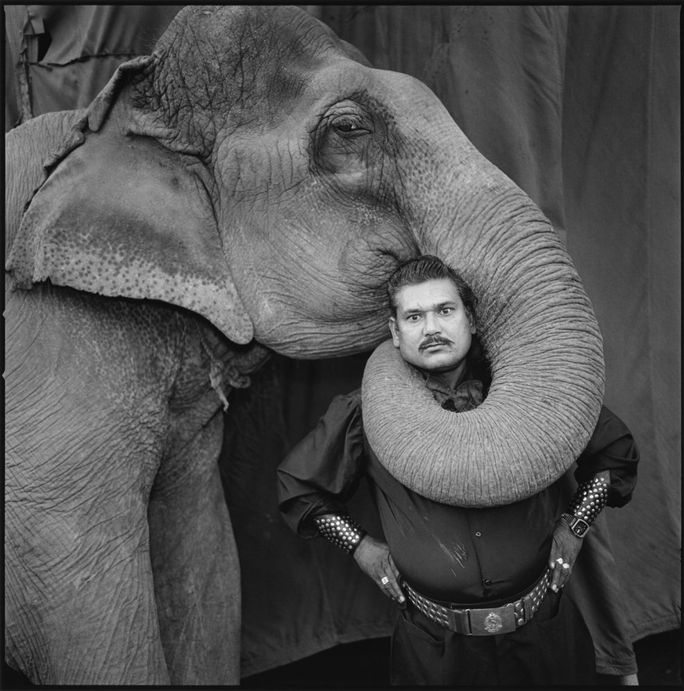 Nie zabraknie fotografii z planów filmowych – a także najnowszych zdjęć, między innymi z projektów „Indian Circus” i „Streetwise”.