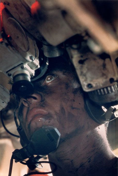1967 r. Dowódca M48 tankgunner (USA) z 7 pułku w Wietnamie "Iron Triangle". / Co Rentmeester, World Press Photo of the Year.