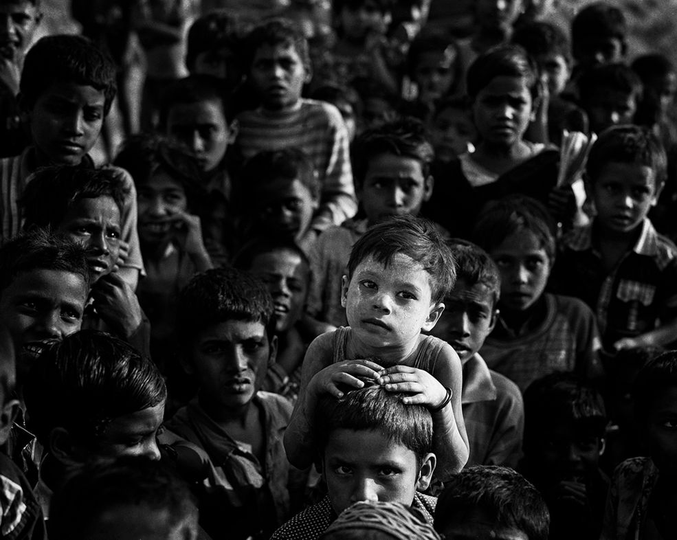 W pierwszej galerii prezentujemy cykl zdjęć „Rohingya" autorstwa Artura Gutowskiego – finalisty I. edycji Projektu Przetwórnia.