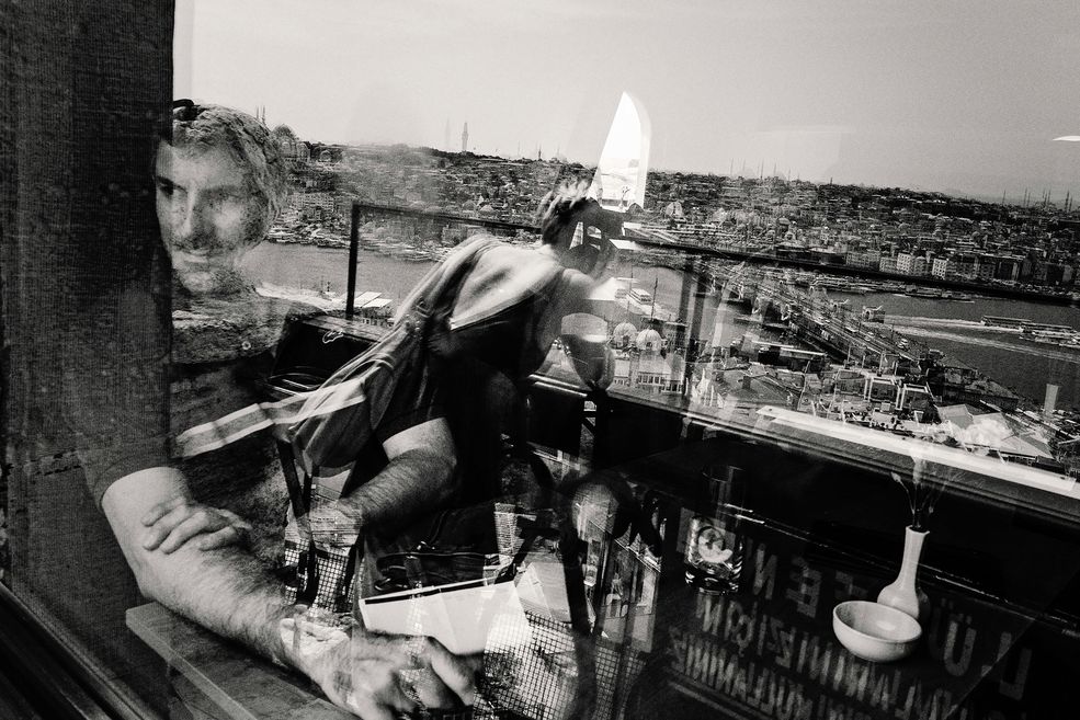 5 Prezentujemy Wam materiał “Istanbul - City on the Edge” autorstwa Anety Ludwig. Cykl otrzymał 2 Wyróżnienie w kategorii Fotoreportaż w 8. edycji Wielkiego Konkursu Fotograficznego National Geographic Polska.