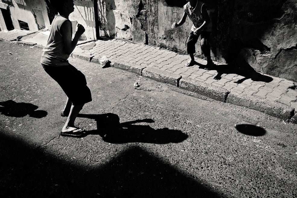 6 Prezentujemy Wam materiał “Istanbul - City on the Edge” autorstwa Anety Ludwig. Cykl otrzymał 2 Wyróżnienie w kategorii Fotoreportaż w 8. edycji Wielkiego Konkursu Fotograficznego National Geographic Polska.