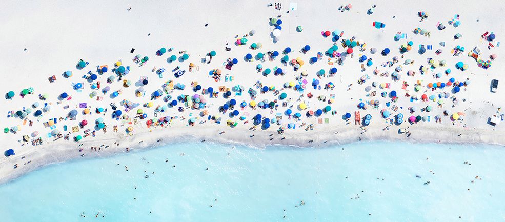 Misją Photofairs jest rozszerzanie świadomości ludzi odnośnie obrazu i uwrażliwianie ich na piękno doskonałej fotografii. Właśnie dlatego podczas wydarzenia będziemy mieli okazję zobaczyć prace Elliota Erwitta, Williama Kleina, Augusta Sandera, Roberta Mapplerhorpe'a czy Irvinga Penna.