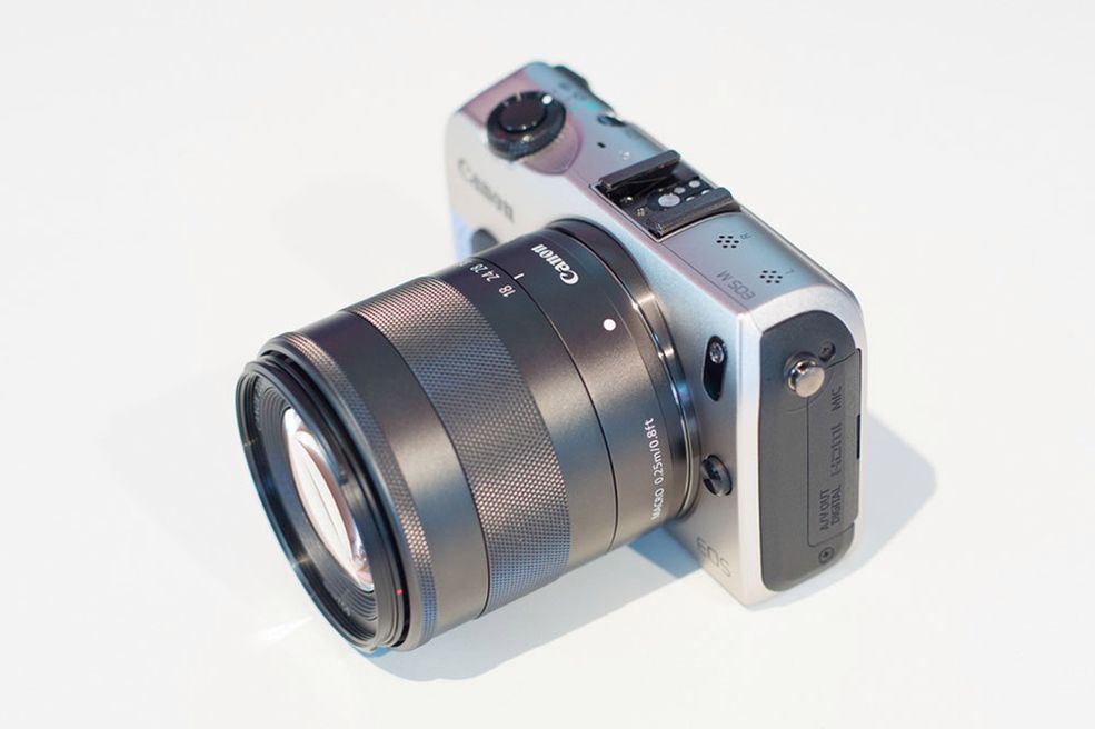 13 Canon EOS M © KB