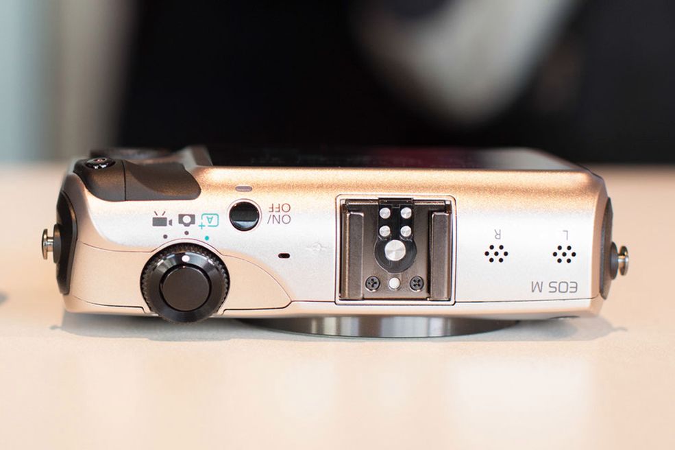 6 Canon EOS M © KB