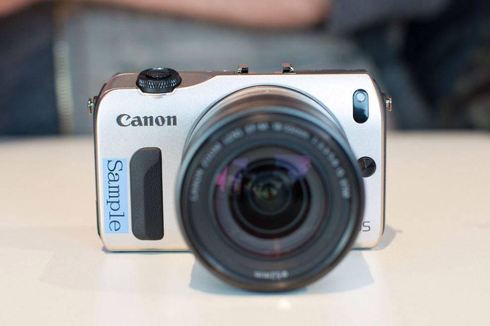 11 Canon EOS M © KB