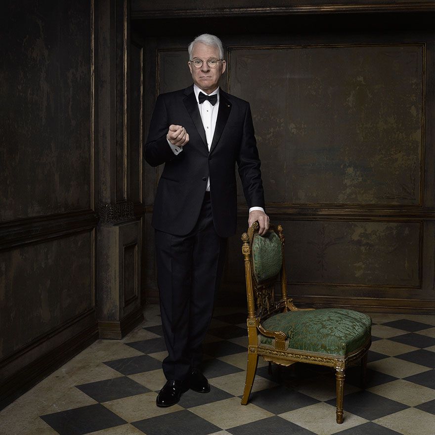 Mark Seliger zajmuje się fotografowaniem gwiazd od dawna, ma na swoim koncie ponad 100 okładek magazynu „Rolling Stone". Współpracuje także z „GQ" oraz „Vanity Fair". Portretował gwiazdy rocka jak Kurt Cobain, Mick Jagger, Lenny Kravitz i polityków między innymi Baracka Obamę.
