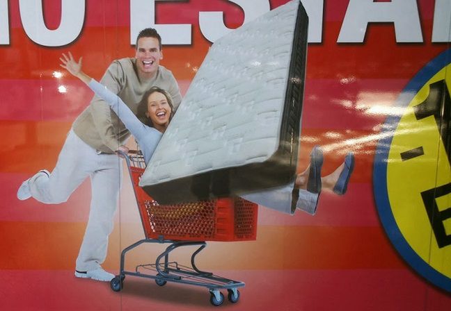 3 Uwaga na nisko latające materace! Znalezione na PSDisasters.com