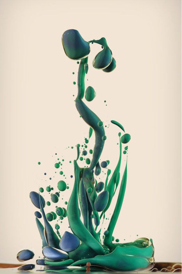 1 Udowadnia to Alberto Seveso, który w nowym cyklu "Spadanie" uchwycił w ułamku sekundy kolorowe atramenty zmieszane z oliwą. Wspaniała inspiracja dla miłośników niezwykłej fotografii. © Alberto Seveso