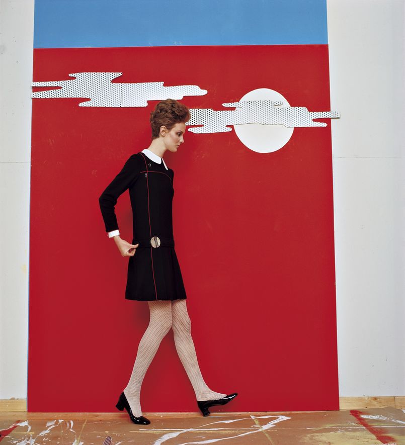 2 F.C. Gundlach, Pop Art-Fashion. Sukienka Daniela Hechtera, Grace Coddington, Hamburg, 1967 (“Brigitte” 18/1967)
© F.C. Gundlach