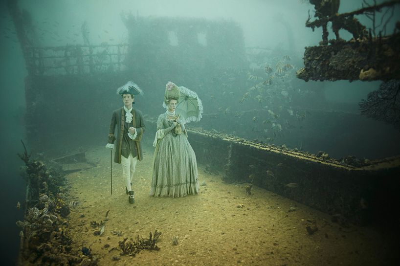 8 To nie pierwszy raz, kiedy Andreas Franke zdecydował się na podwodną wystawę. Pierwsze zdjęcia z cyklu "The Sinking World" zostały wykonane na okręcie wojskowym USS Vandenberg w 2009 roku. Wystawę na wraku odwiedziło 10 tysięcy osób.
© Andreas Franke
