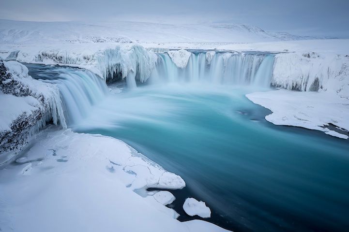 3 Wodospad Goðafoss, Islandia. Fot. Joshua Holko/National Geographic Traveler Photo Contest