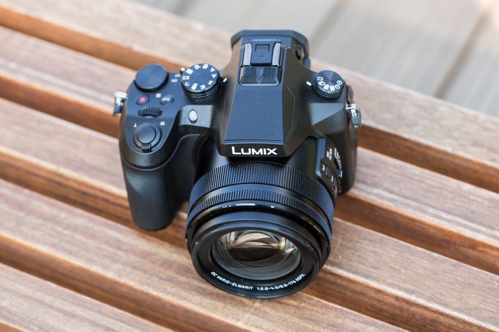 Panasonic Lumix FZ2000 filmowy superzoom w naszych rękach Fotoblogia.pl