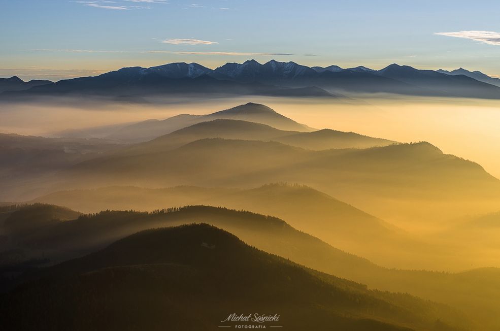 A jak tam ze sprzętem?
Od początku jestem wierny Pentaxowi. Teraz używam K3 oraz K5 ze szkłami: Sigma 10-20 mm f/4-5.6, 18-35 mm f/1.8, 17-50 mm f/2.8, 70-200 mm f/2.8 oraz Pentaxem 50 mm f/1.4